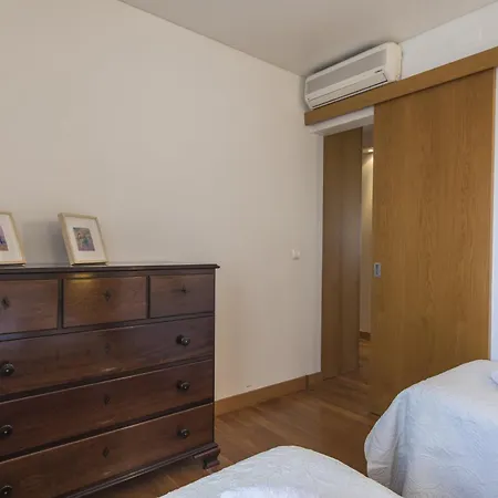 Charming In Chiado - *