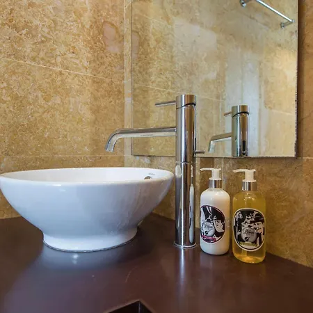 159 A - Premium Chiado -lisbon Appartamento *