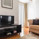 159 A - Premium Chiado -lisbon Апартаменты *