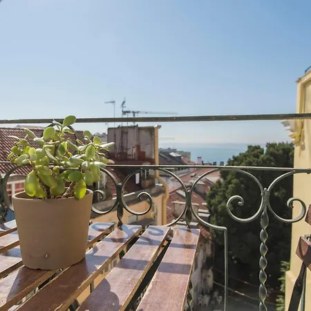 Charming In Chiado - Apartment Lissabon